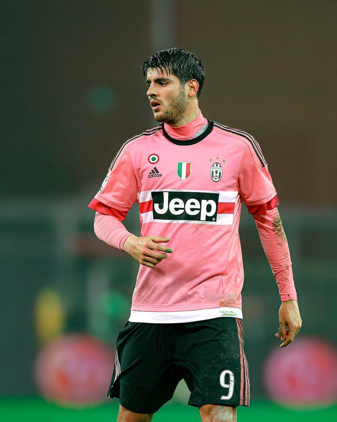 意甲联赛:全队备战,冲击冠军宝座,全场震撼 意甲联赛:全队备战,冲击冠军宝座,全场震撼