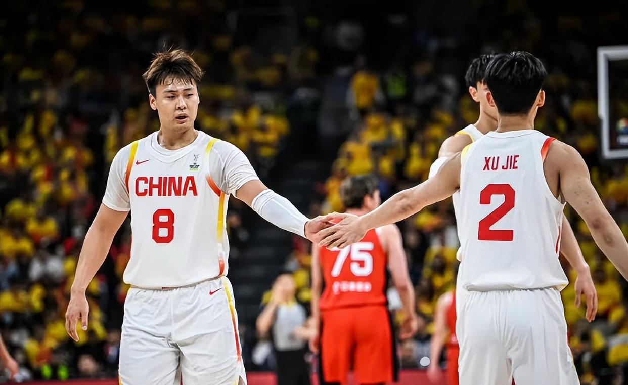 亞洲籃球冠軍賽精彩紛呈，白熱化對抗緊張，士气大振