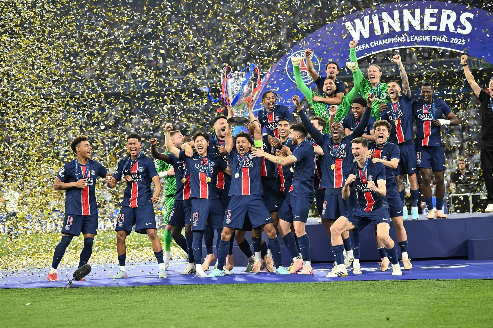 欧预赛赛局持续白热化,球队实力对决,全场震撼的简单介绍 欧预赛赛局持续白热化,球队实力对决,全场震撼的简单介绍