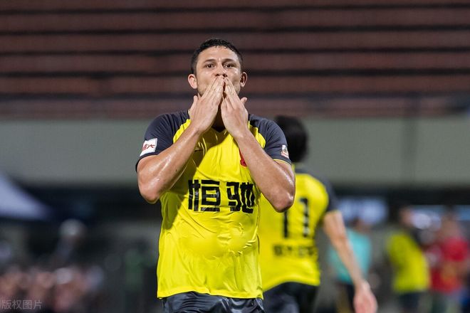 天津队逆转广州队，克莱高光表现